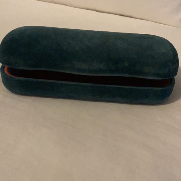 Gucci Sunglasses - Picture 6 of 7